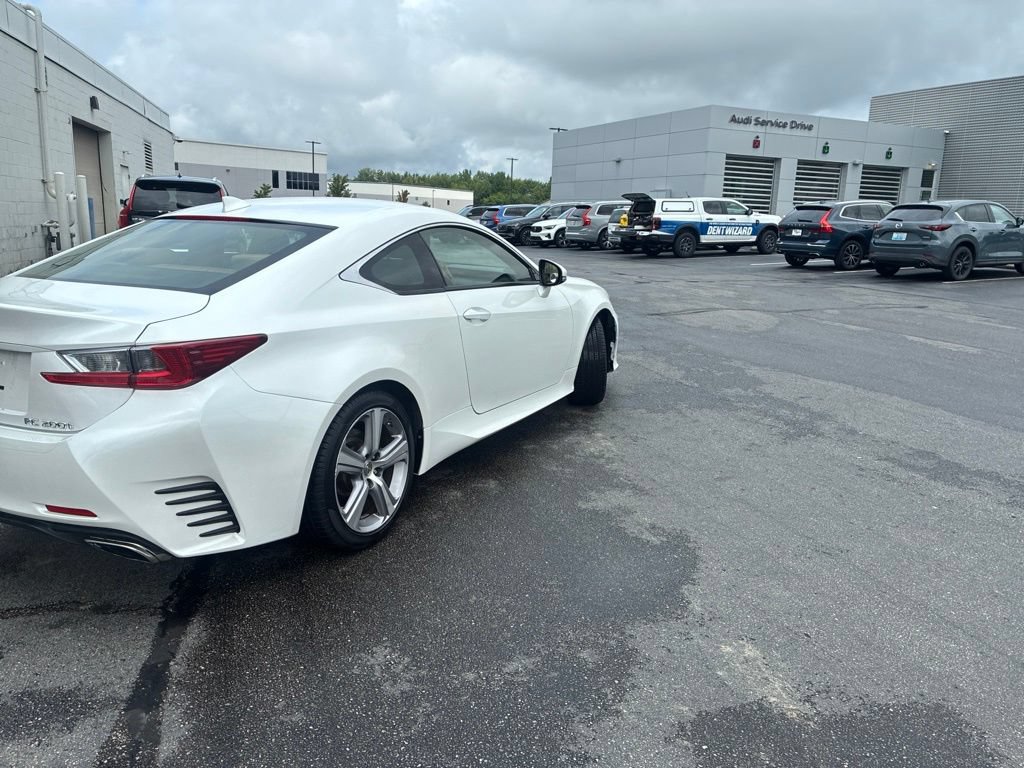 Used 2016 Lexus RC 200t w/ Premium Package RWD image 3