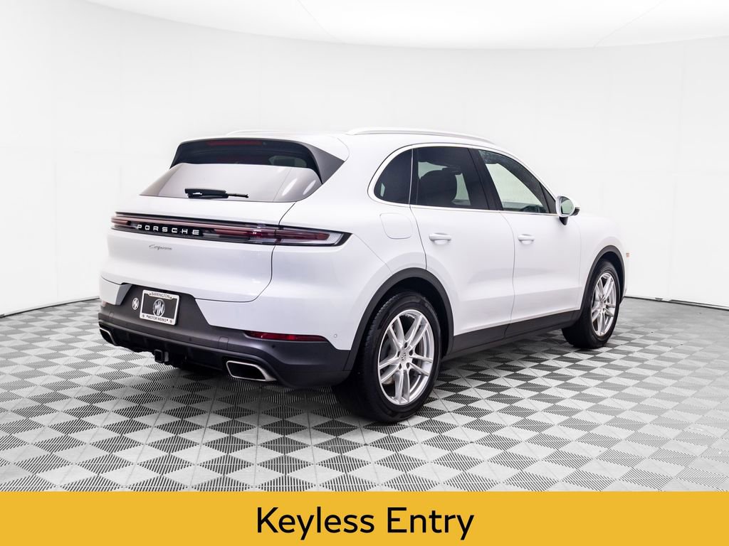 Used 2024 Porsche Cayenne image 5