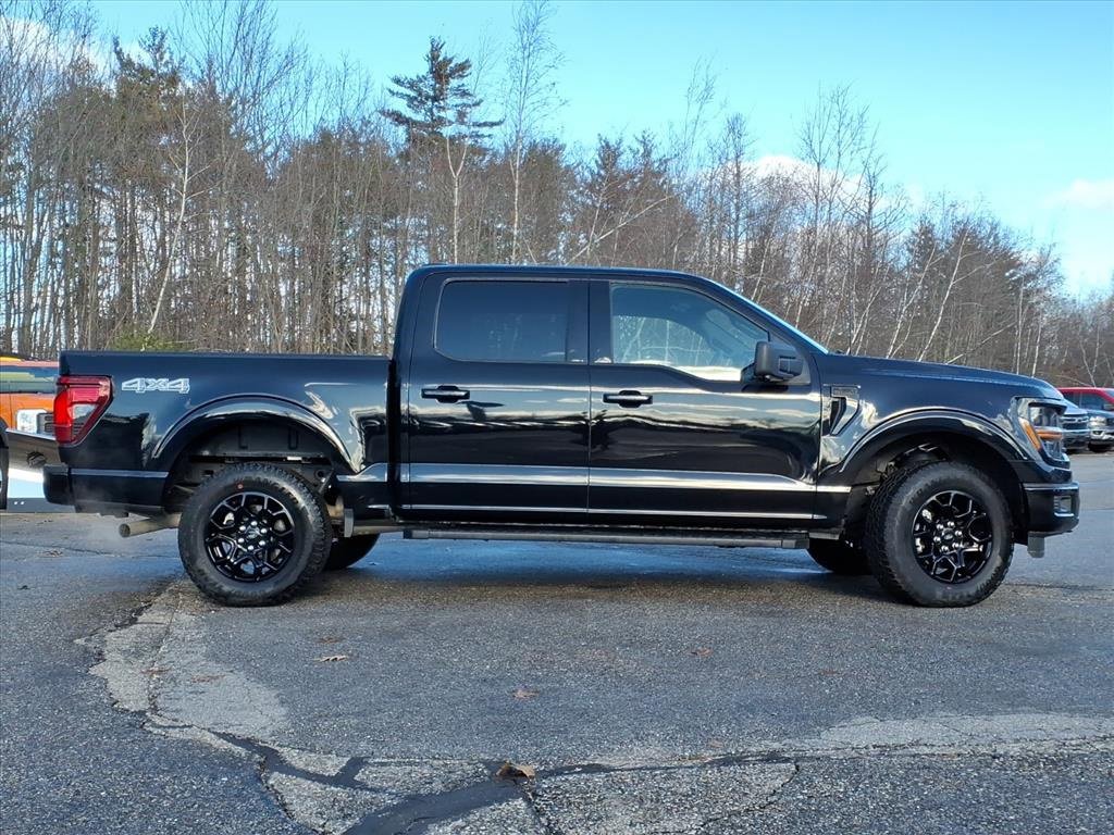 Used 2024 Ford F150 XLT w/ XLT Black Appearance Package image 3