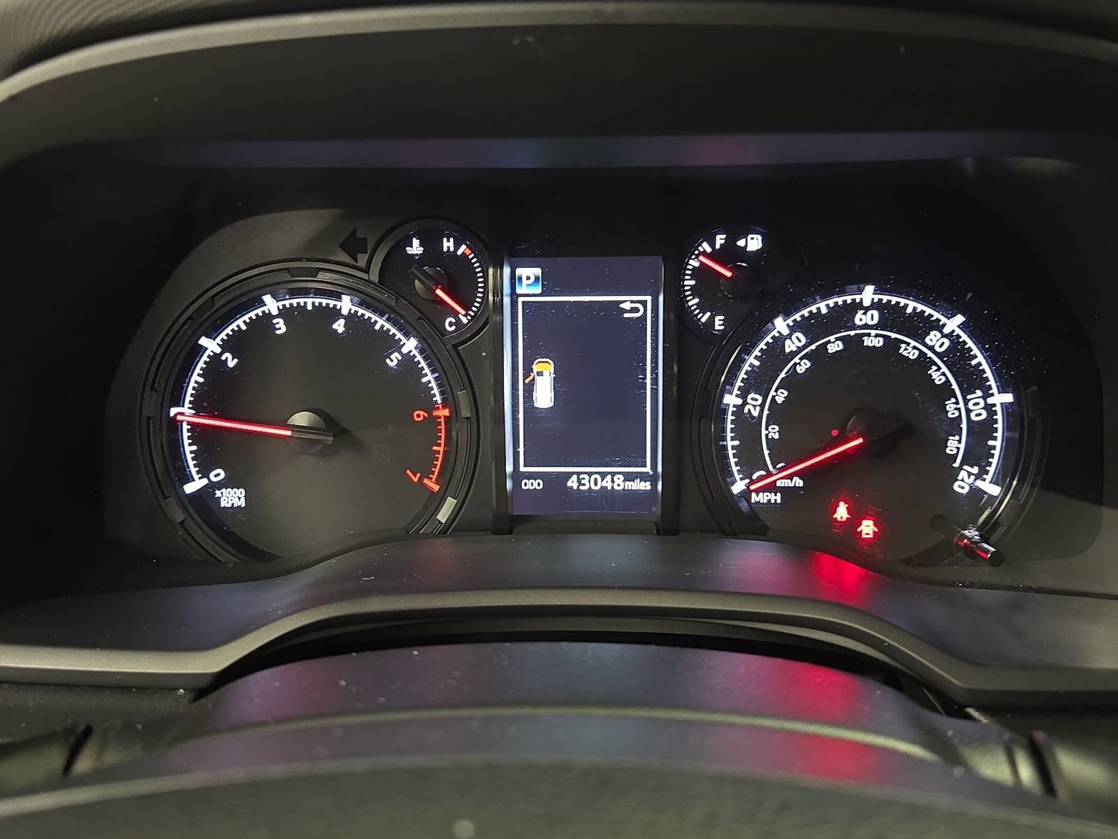 Used 2024 Toyota 4Runner SR5 AWD/4WD image 22