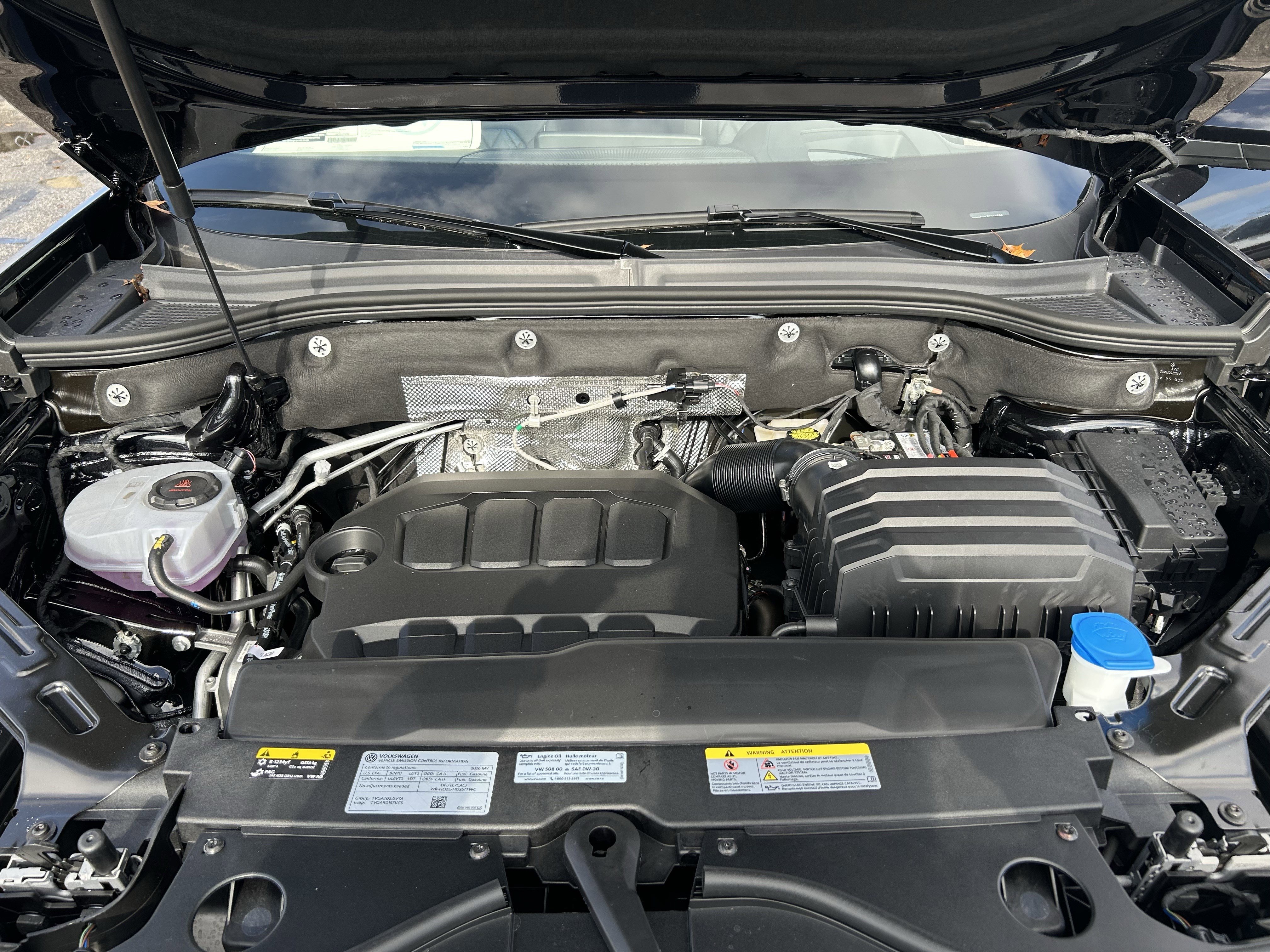 New 2026 Volkswagen Atlas Cross Sport SEL Premium R-Line image 28