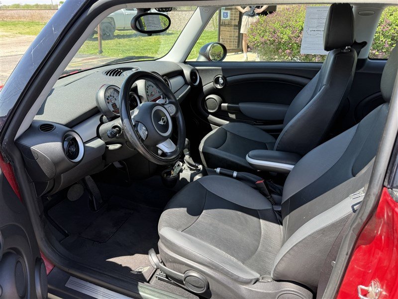 Used 2009 MINI Cooper Hardtop FWD image 5