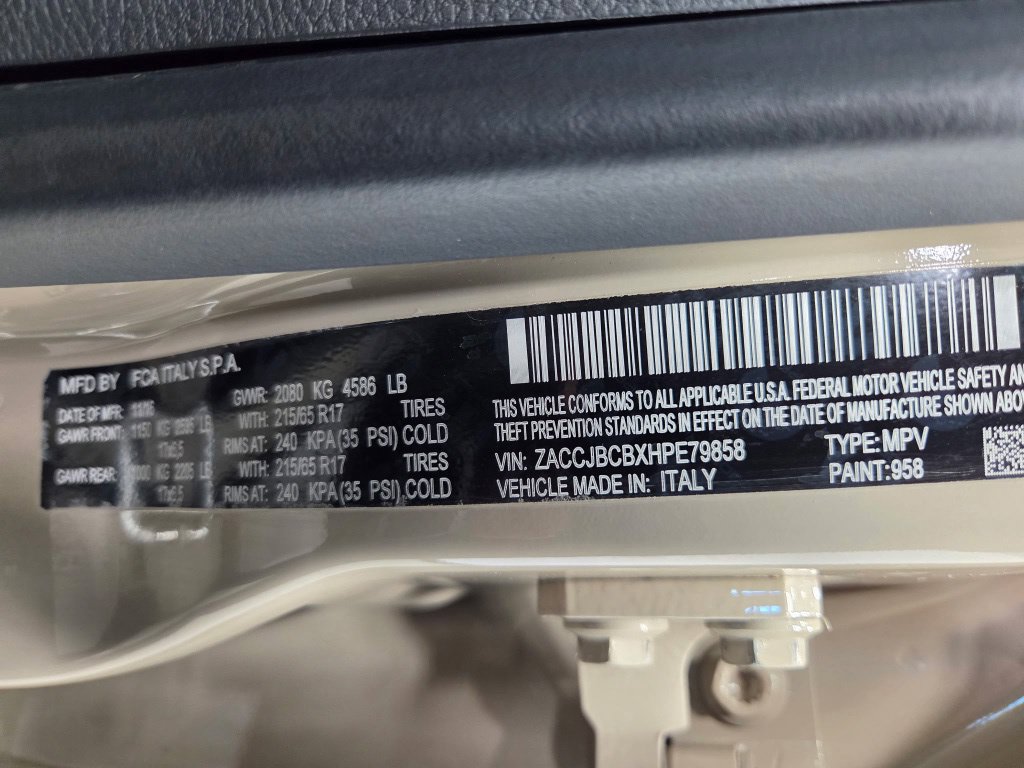 Used 2017 Jeep Renegade Trailhawk AWD/4WD image 55
