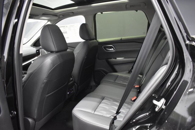 New 2026 Nissan Rogue Platinum image 33