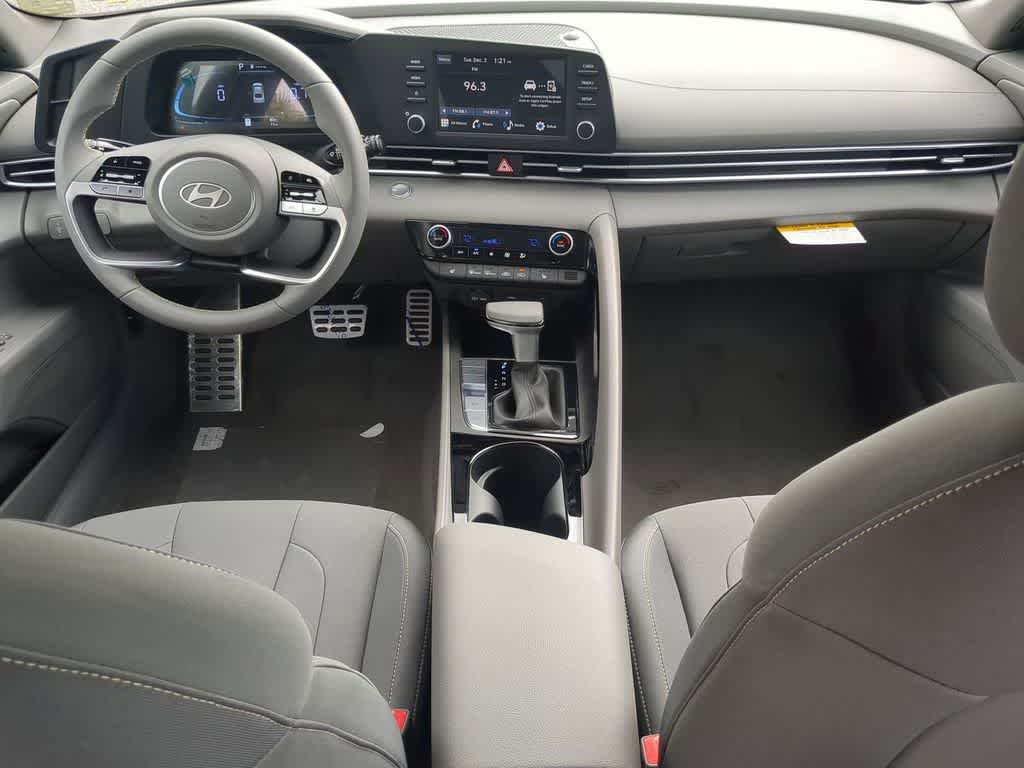 New 2026 Hyundai Elantra SEL Sport Premium FWD image 16