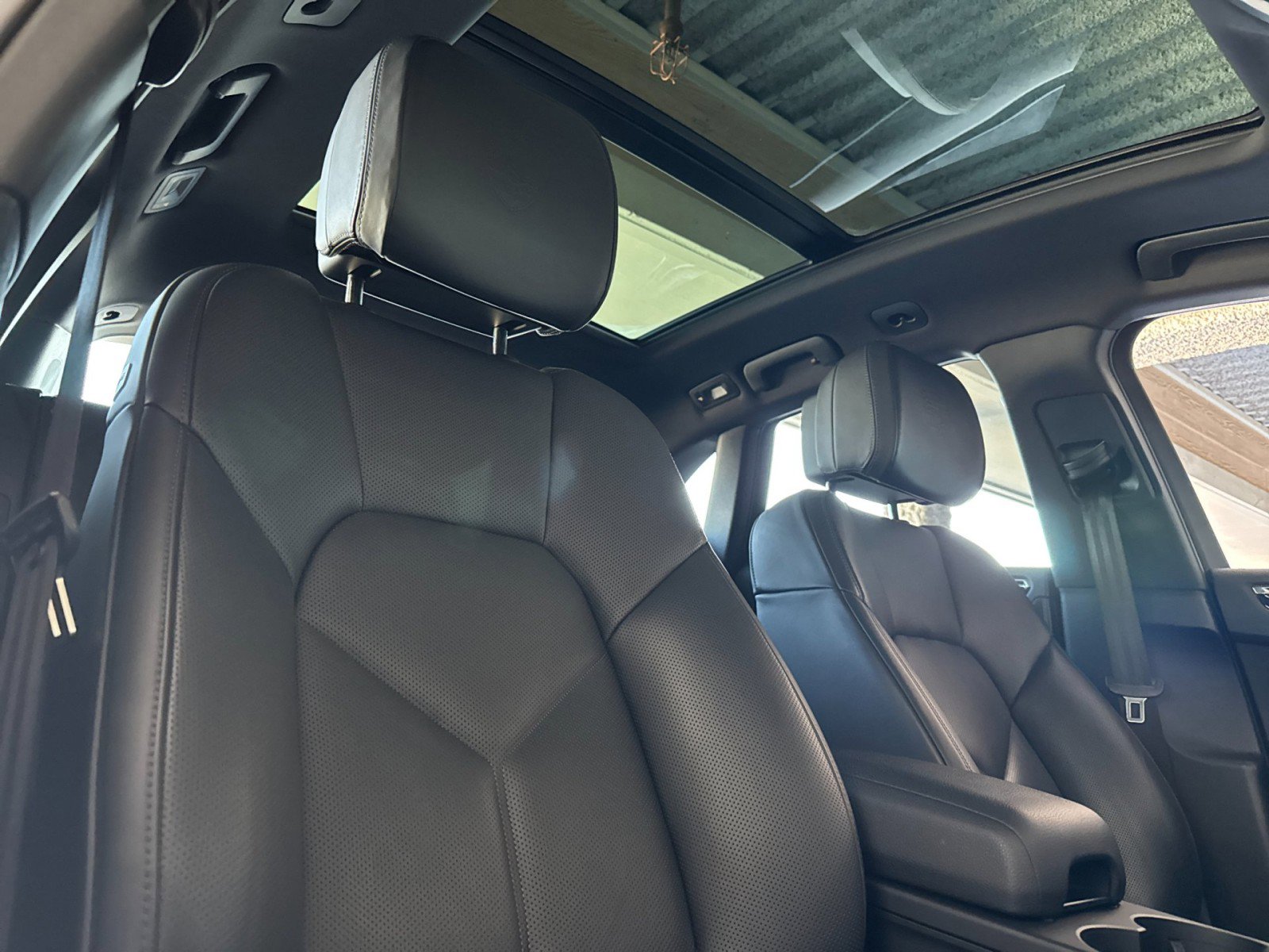 Used 2024 Porsche Macan image 17