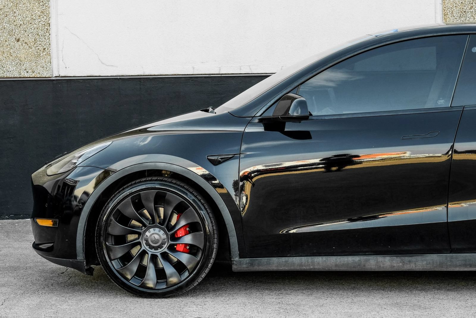 Used 2022 Tesla Model Y Performance AWD/4WD image 18