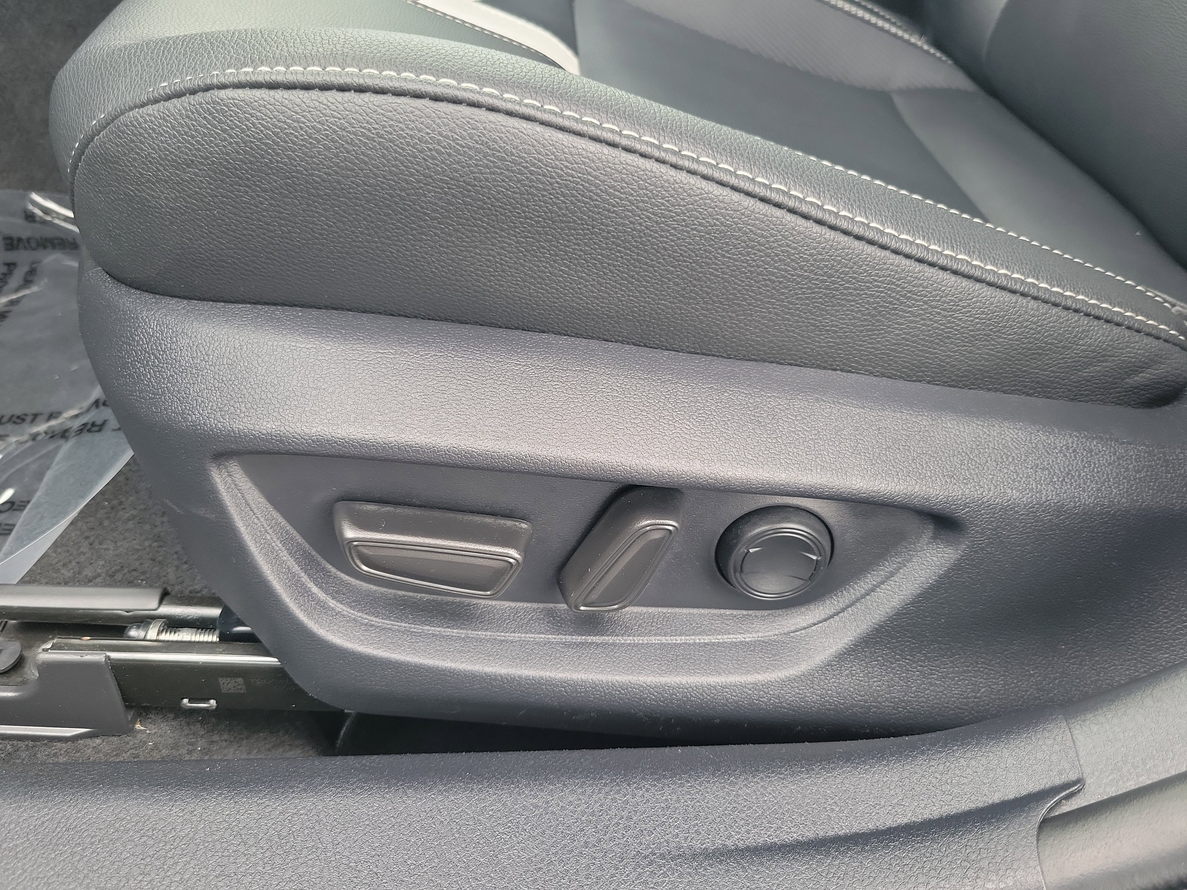 Certified 2025 Toyota Camry SE image 18