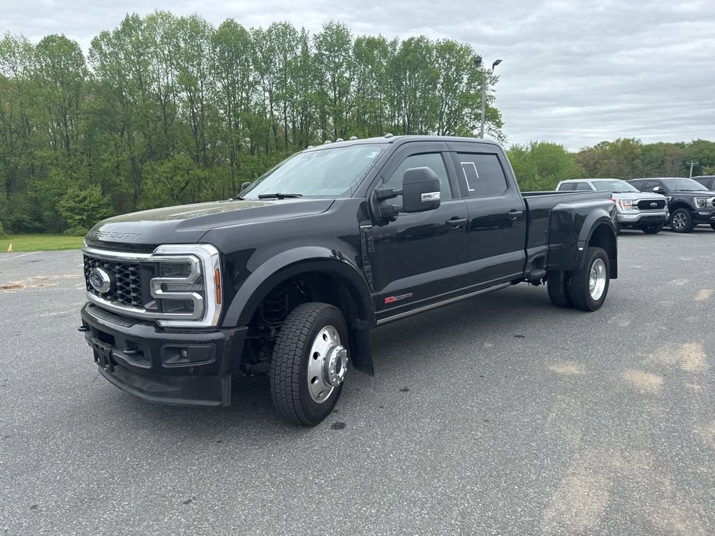 Used 2025 Ford F450 Platinum AWD/4WD image 3