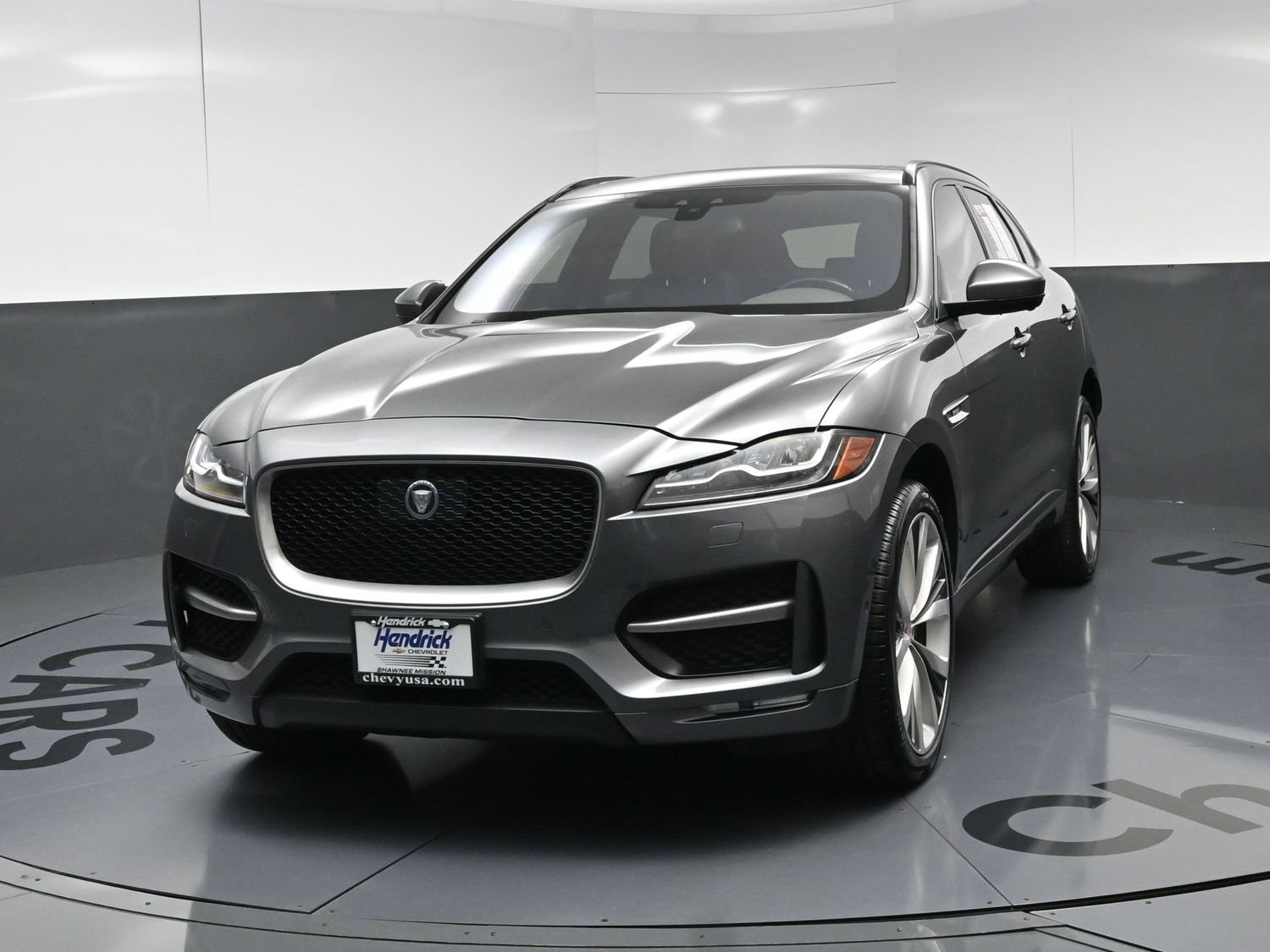 Used 2017 Jaguar F-PACE R-Sport AWD/4WD image 11