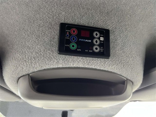 Used 2015 Mercedes-Benz Sprinter 2500 image 31