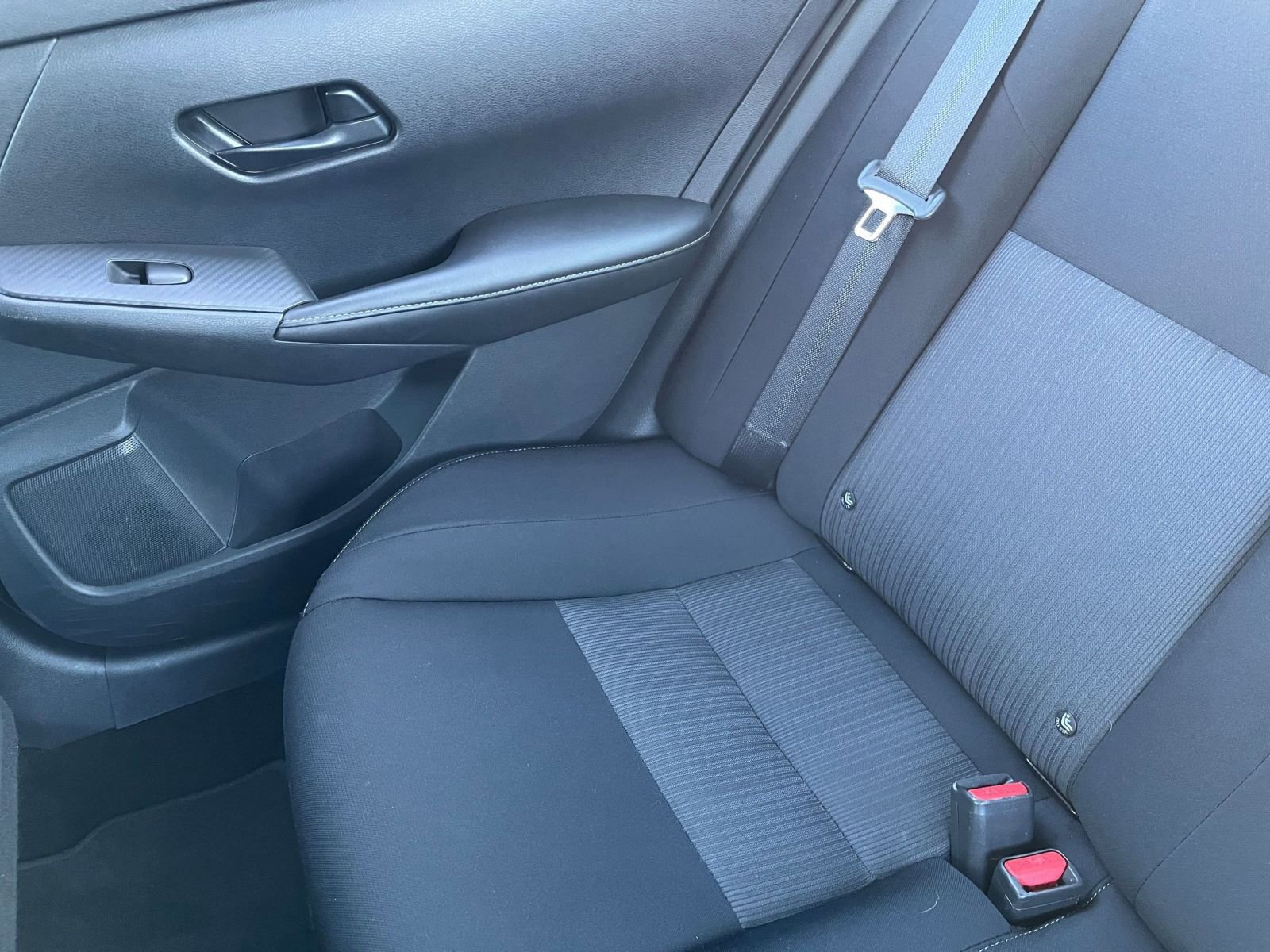 Used 2024 Nissan Sentra SV FWD image 37