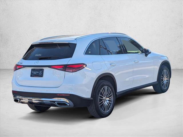 New 2026 Mercedes-Benz GLC 300 image 2
