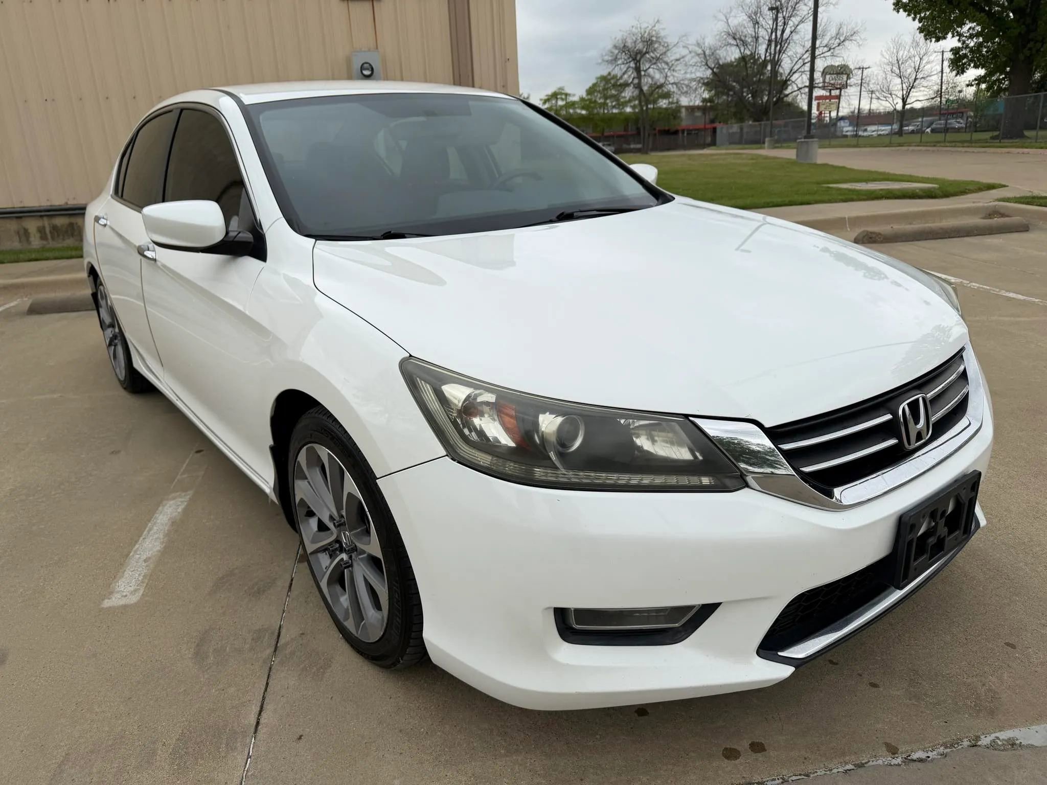Used 2013 Honda Accord Sport image 3