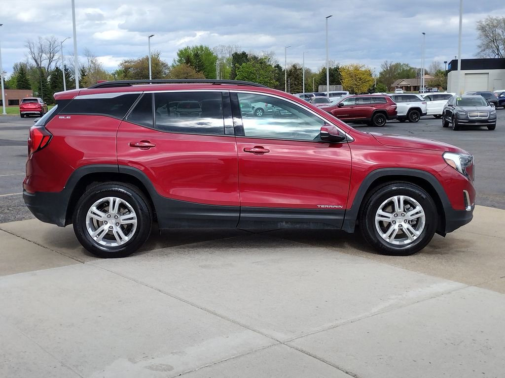 Used 2020 GMC Terrain SLE w/ Driver Convenience Package FWD image 13