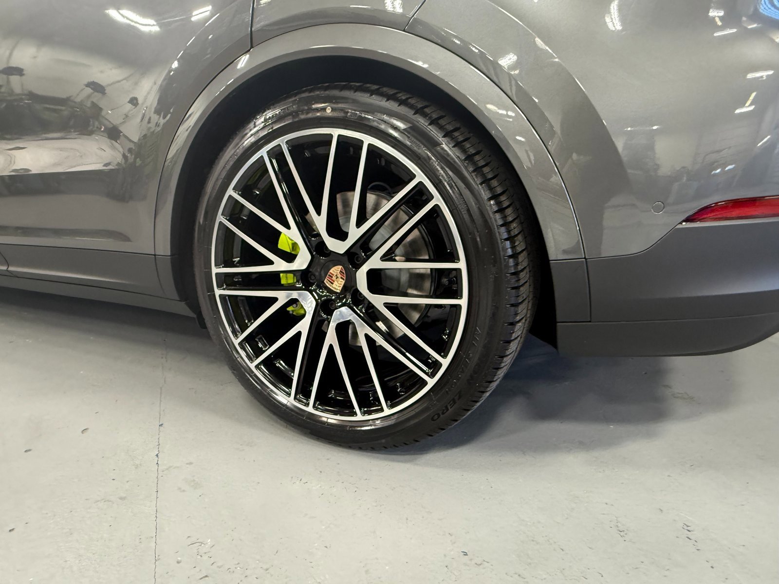 New 2026 Porsche Cayenne E-Hybrid image 8