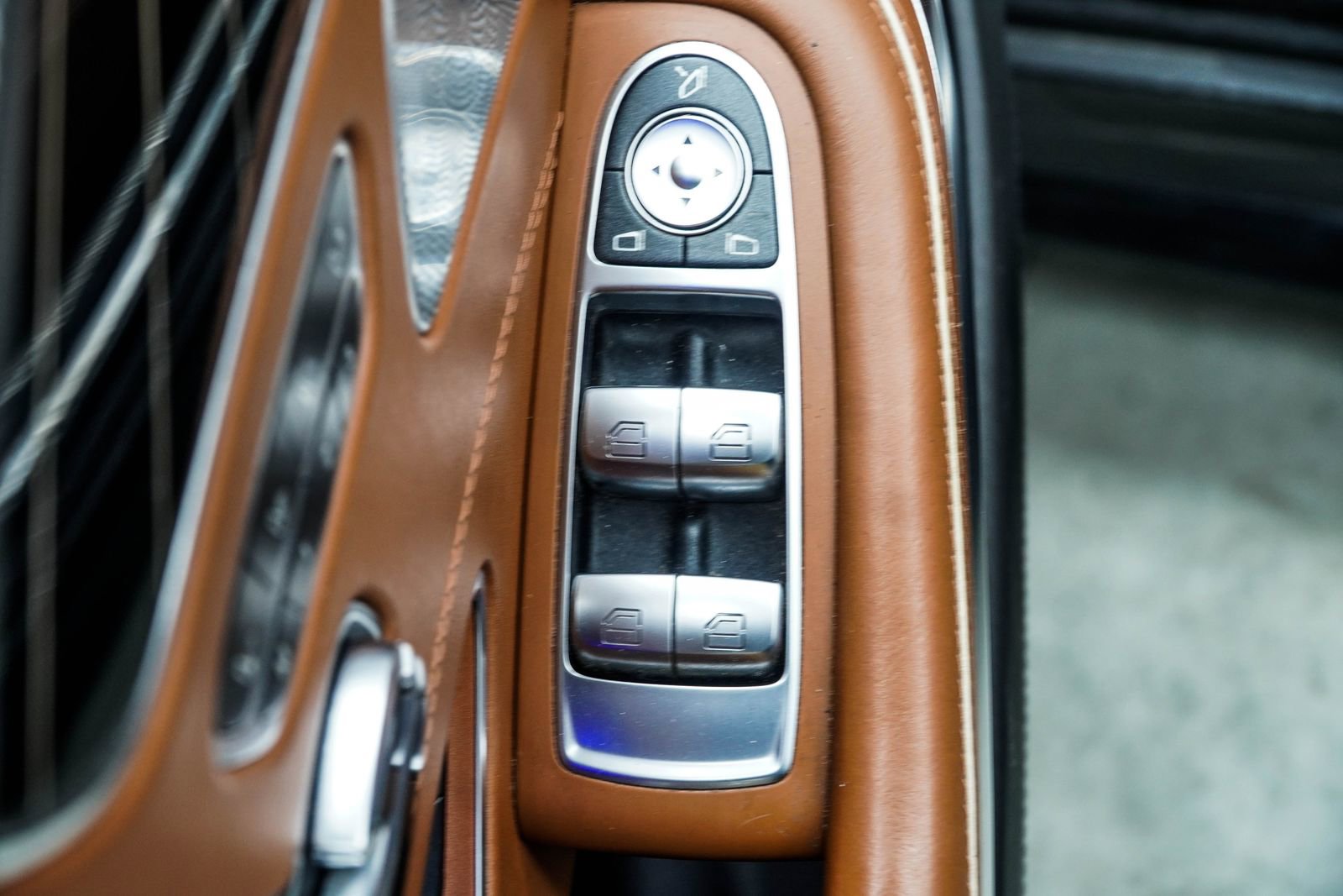 Used 2017 Mercedes-Benz S 550 Cabriolet image 34