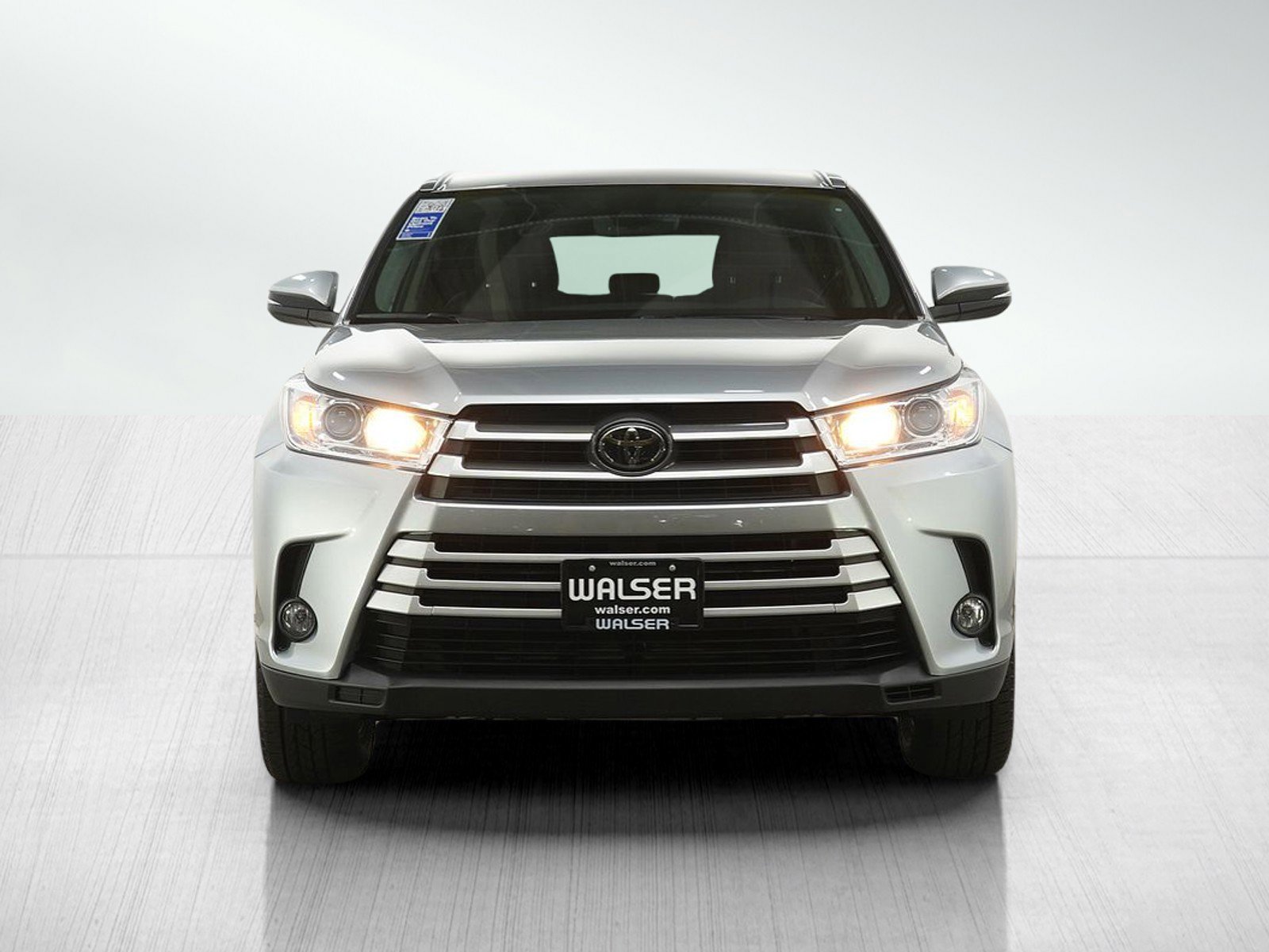 Used 2019 Toyota Highlander XLE AWD/4WD image 8