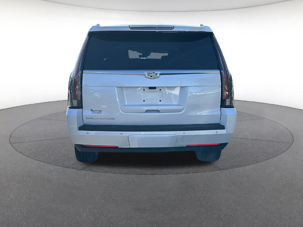 Used 2018 Cadillac Escalade ESV Platinum AWD/4WD image 4