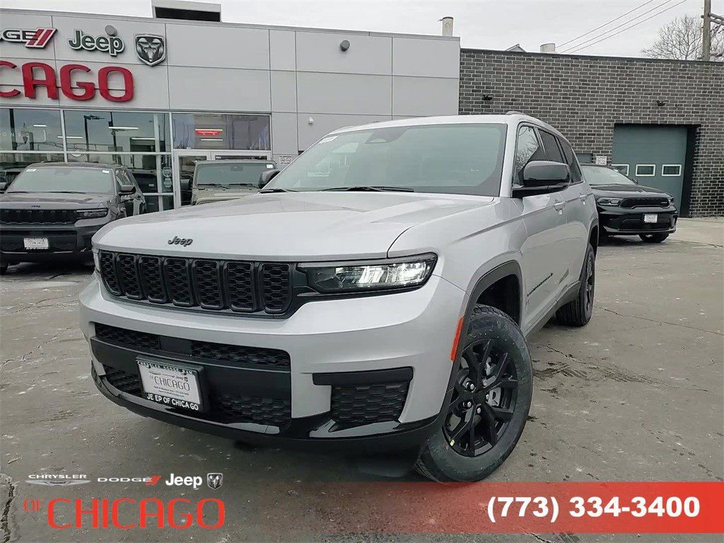 Certified 2025 Jeep Grand Cherokee L Altitude image 11