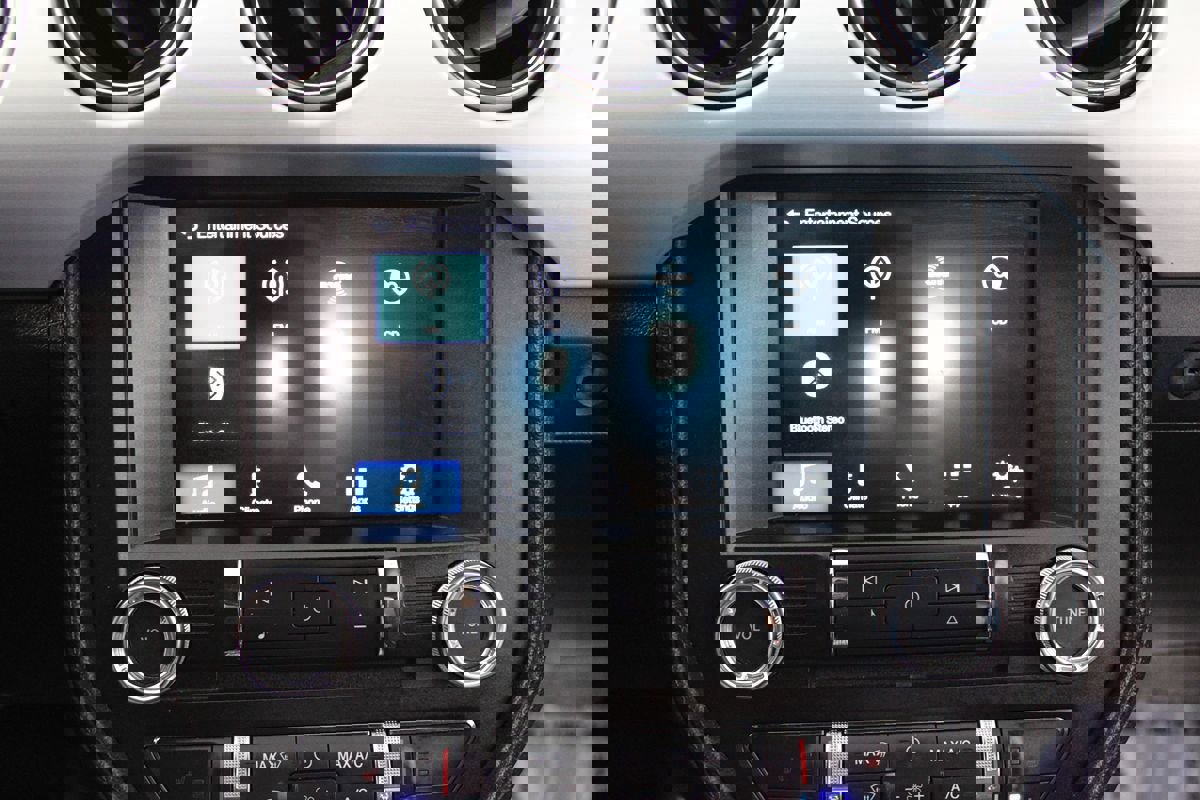 Used 2017 Ford Mustang Premium image 16