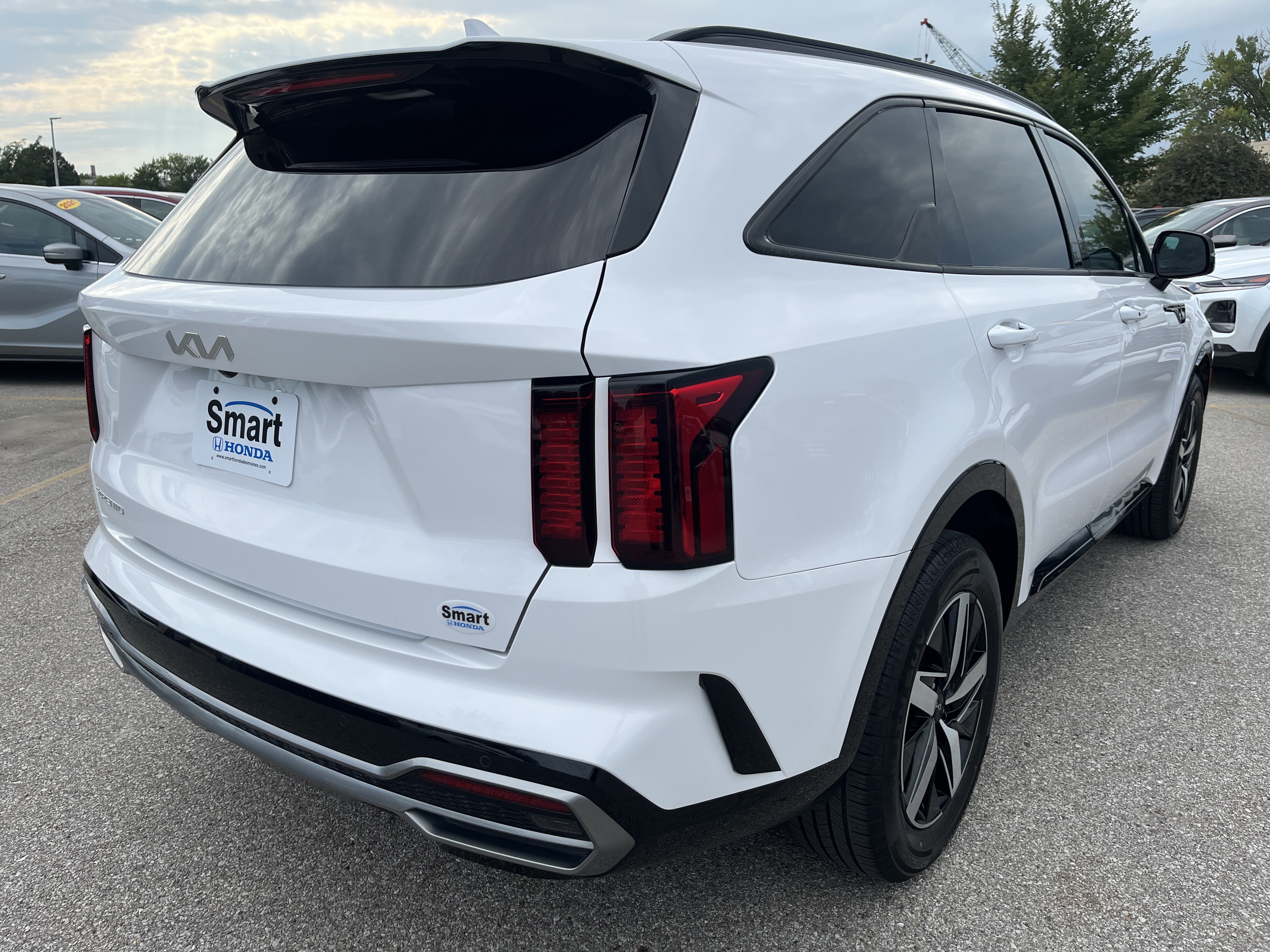 Used 2023 Kia Sorento S FWD image 5