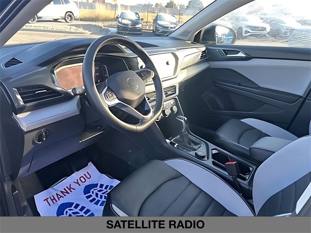 Used 2023 Volkswagen Taos SEL image 16