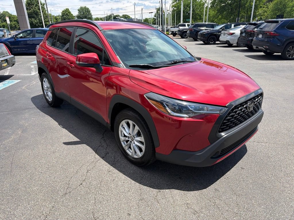 Used 2022 Toyota Corolla Cross LE FWD image 9