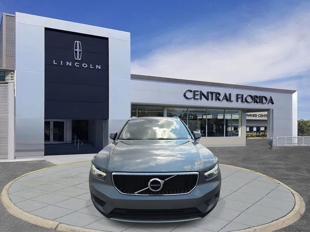 Used 2019 Volvo XC40 T5 Momentum image 8