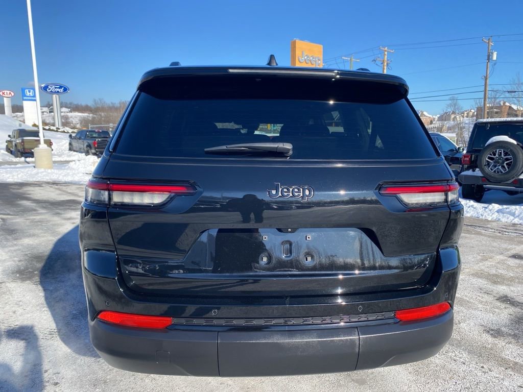 Certified 2024 Jeep Grand Cherokee L Altitude image 4