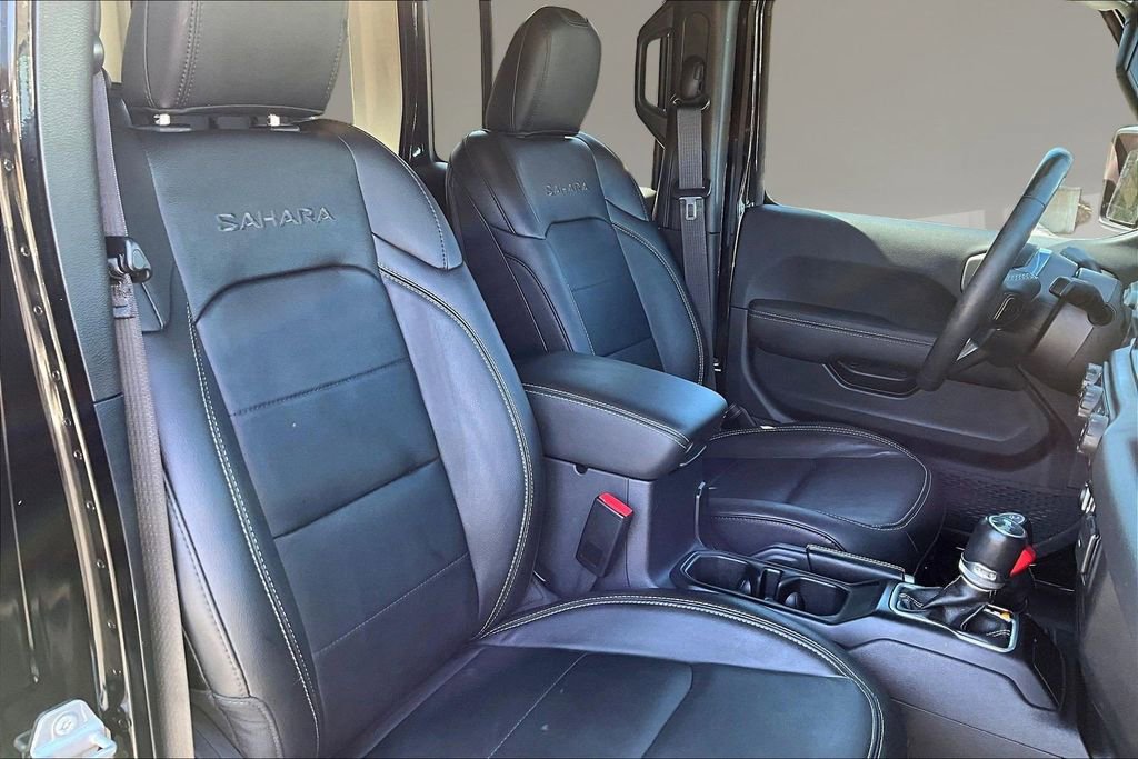 Used 2023 Jeep Wrangler Unlimited Sahara w/ Cold Weather Group image 28