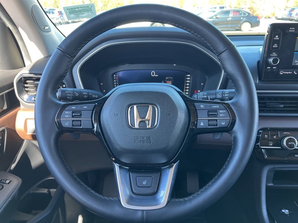 Used 2025 Honda Pilot Elite image 17