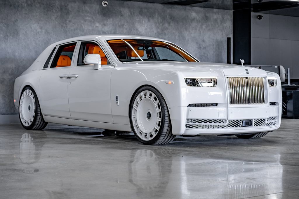 Used 2026 Rolls-Royce Phantom Sedan RWD image 1