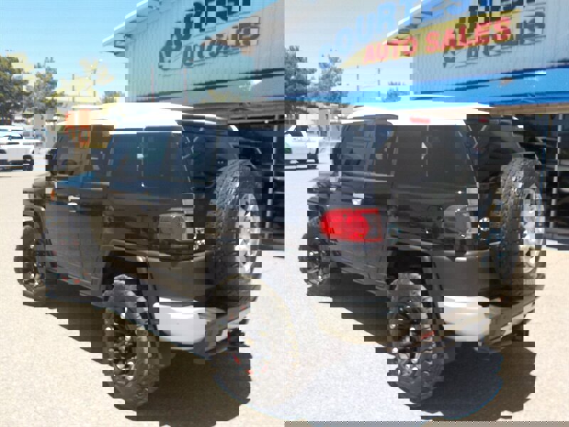 Used 2007 Toyota FJ Cruiser 4WD image 5