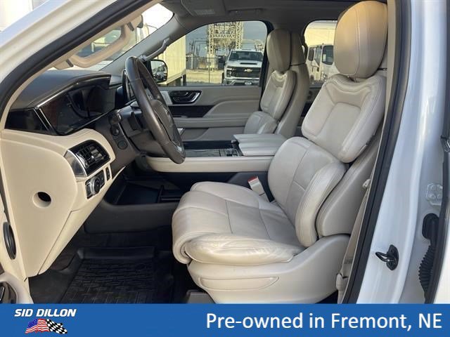 Used 2021 Lincoln Navigator Reserve w/ Luxury Package AWD/4WD image 16