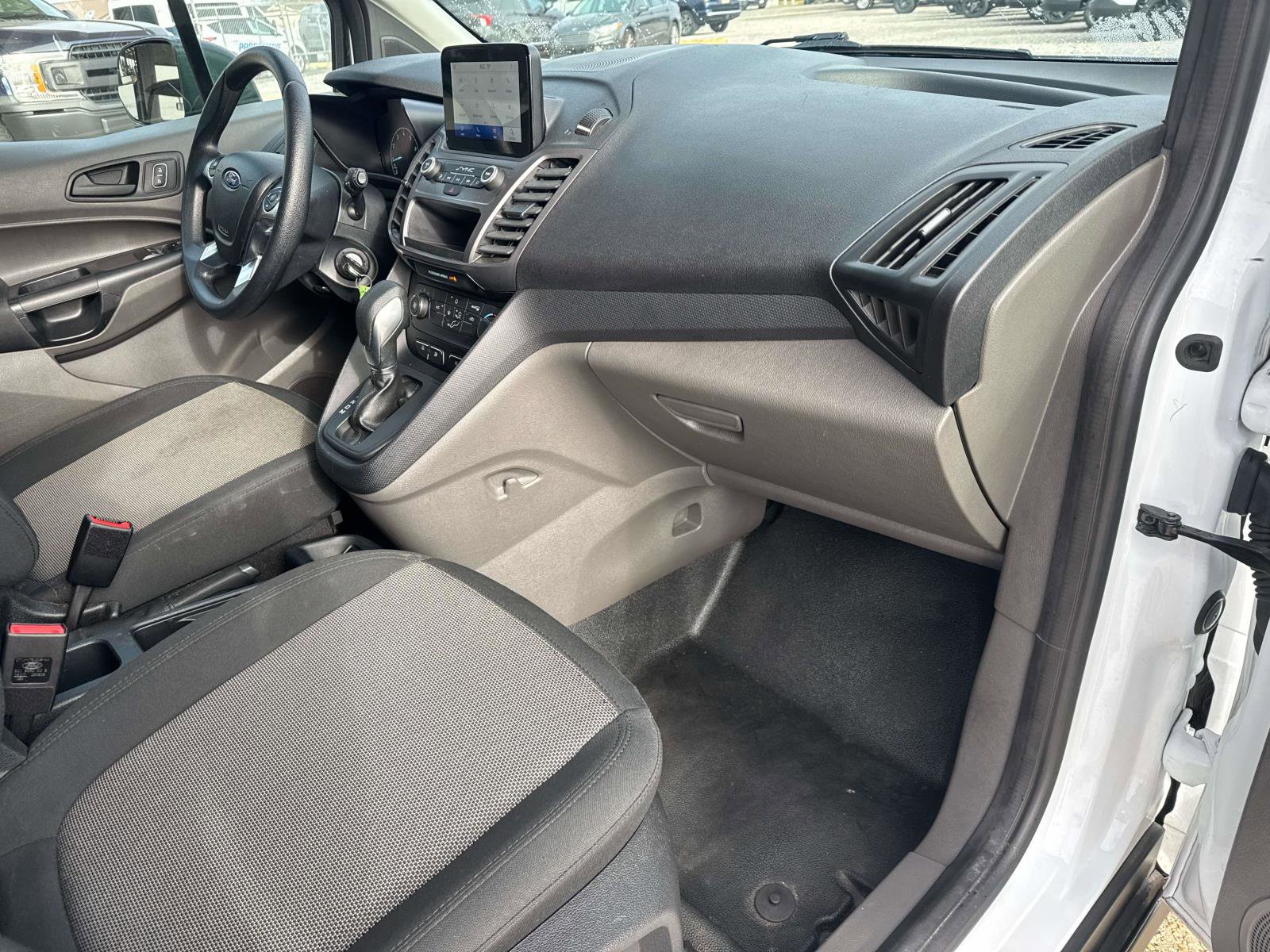 Used 2022 Ford Transit Connect XL image 12
