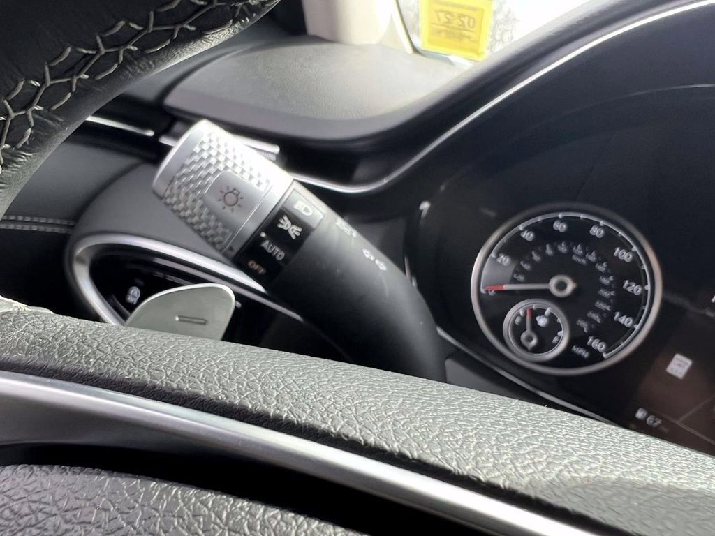 Certified 2024 Genesis GV70 2.5T w/ Select Package image 29