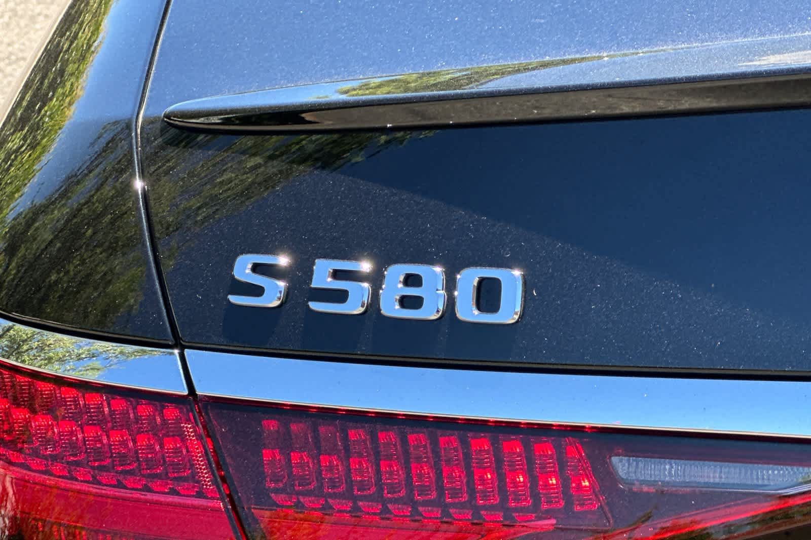 Certified 2022 Mercedes-Benz S 580 4MATIC Sedan image 26