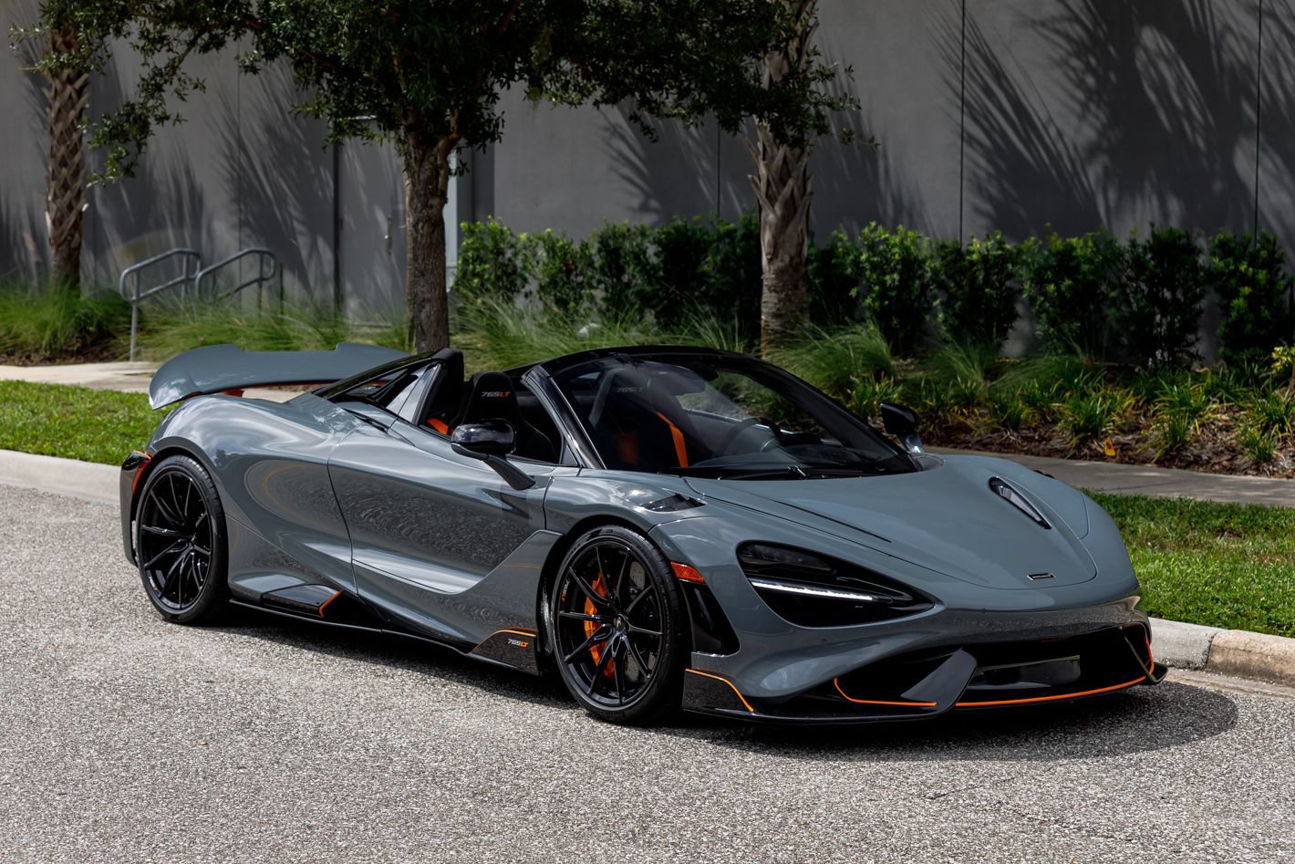 Used 2022 McLaren 765LT RWD image 7