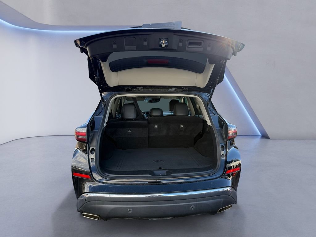 Used 2023 Nissan Murano SV image 19