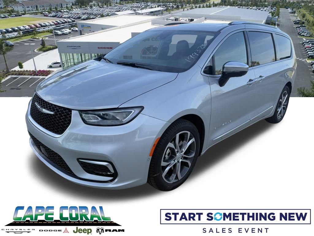 New 2026 Chrysler Pacifica Pinnacle