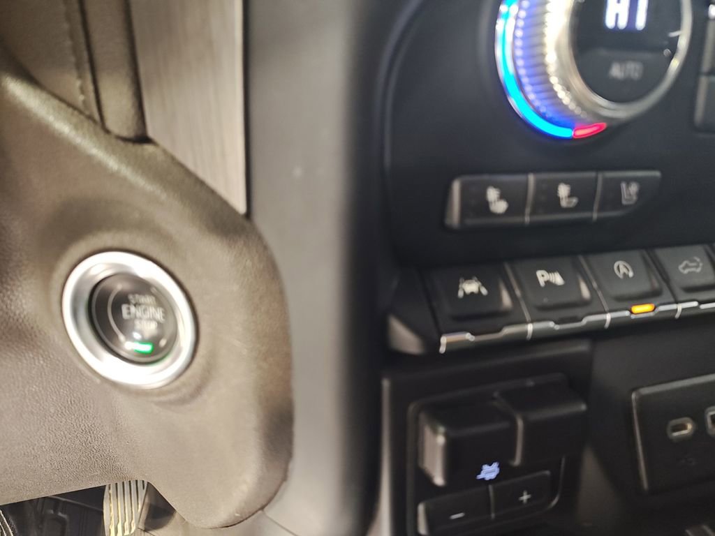 Used 2019 GMC Sierra 1500 Denali w/ Driver Alert Package II AWD/4WD image 21
