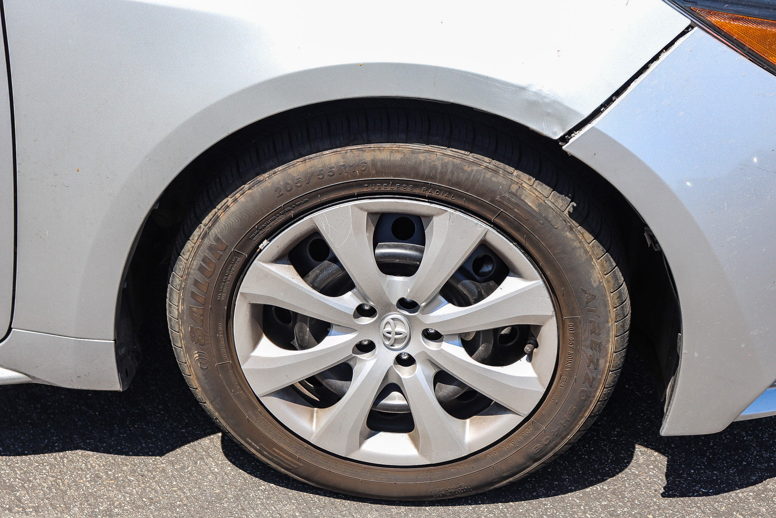 Used 2023 Toyota Corolla LE FWD image 7