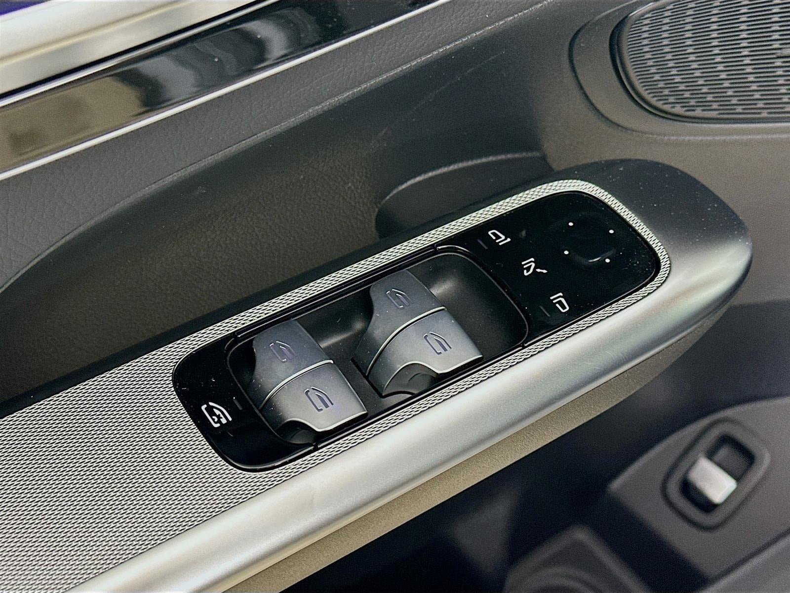 Certified 2026 Mercedes-Benz GLC 300 4MATIC image 21