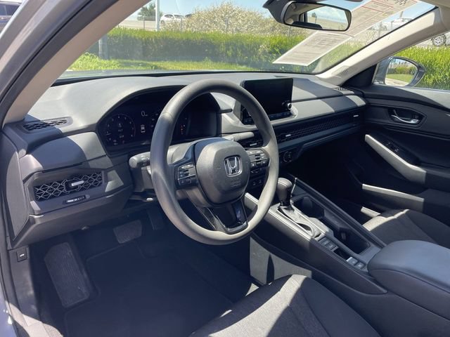 Used 2025 Honda Accord SE image 10