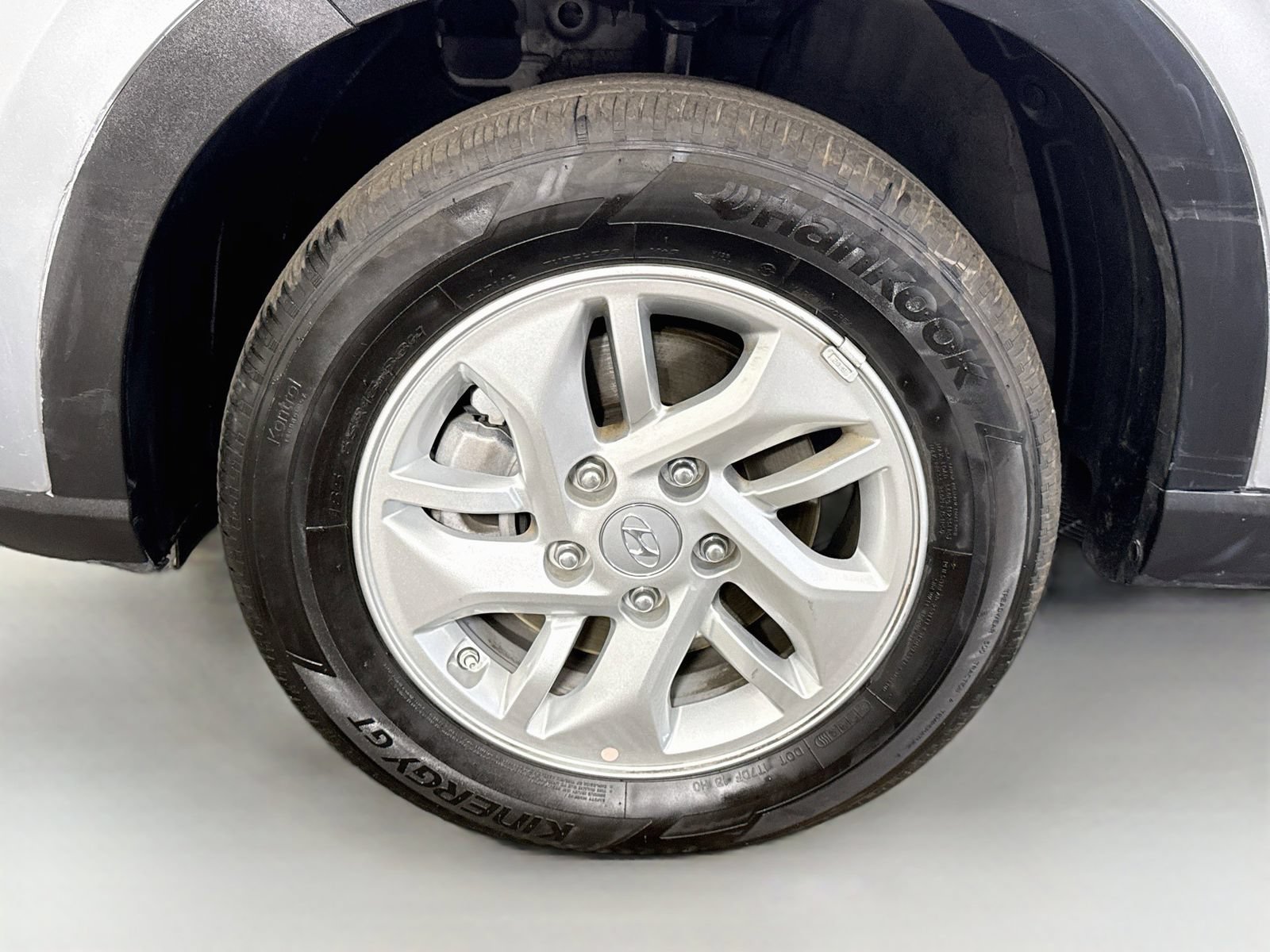 Used 2026 Hyundai Venue SE FWD image 33