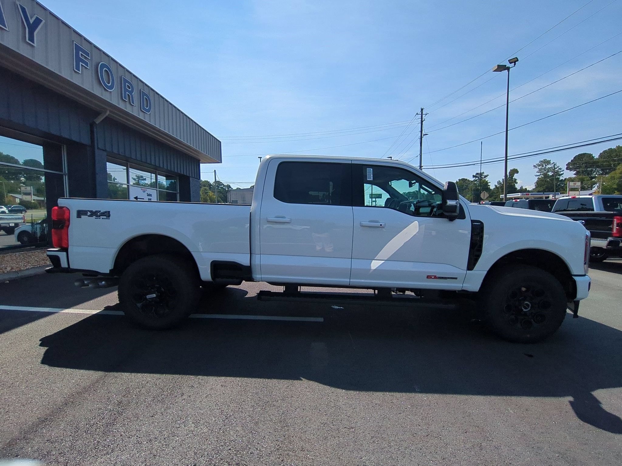 New 2027 Ford F250 Lariat w/ Black Appearance Package AWD/4WD image 4