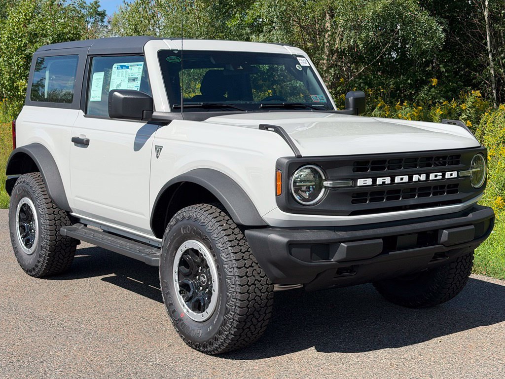 New 2026 Ford Bronco 2-Door w/ Sasquatch Package