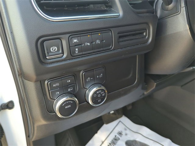 Used 2024 GMC Yukon SLT image 34