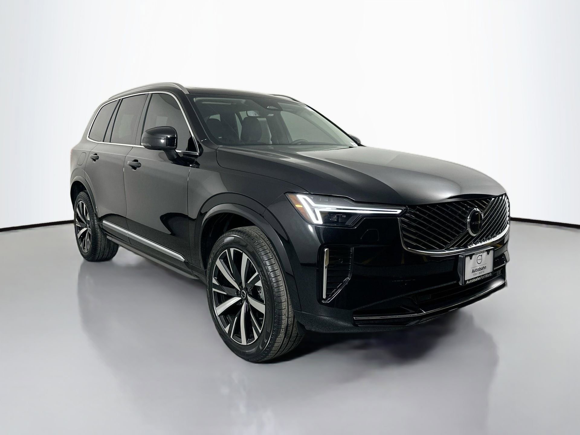 New 2026 Volvo XC90 B6 Core AWD/4WD image 3